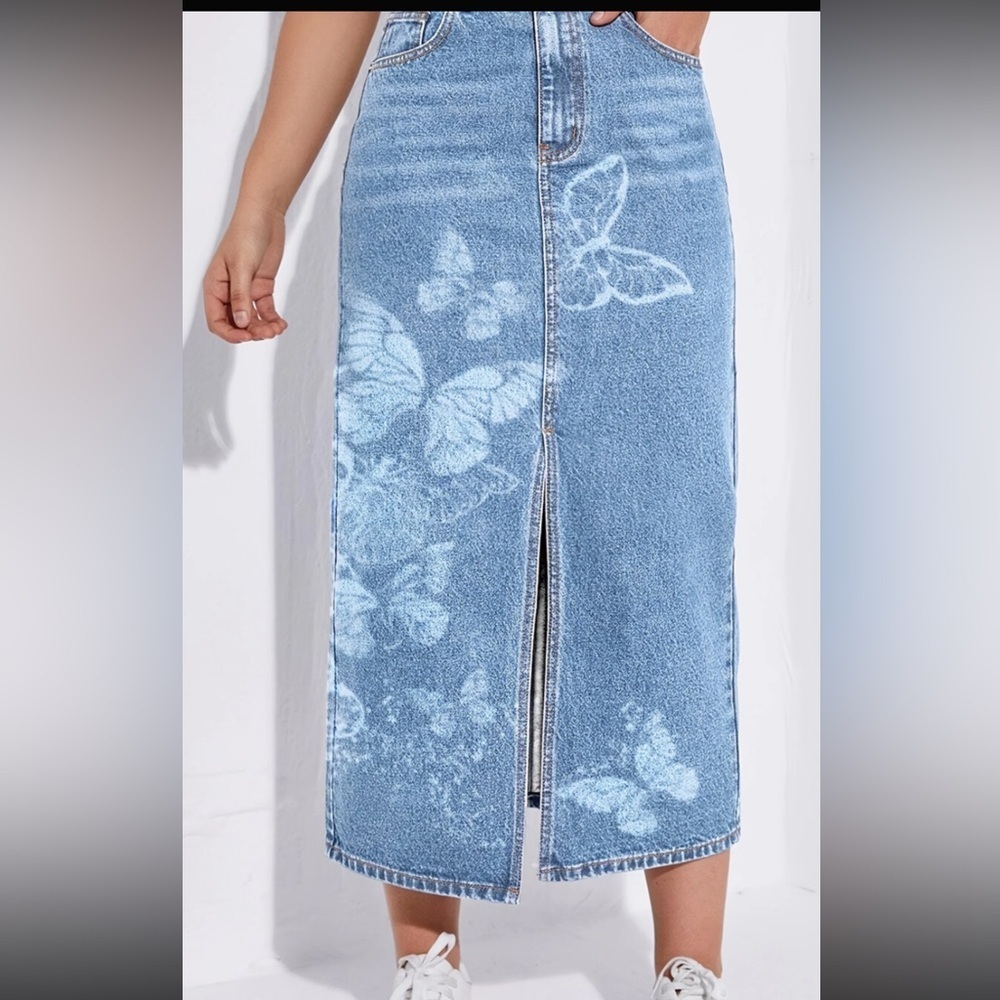 ❤️Butterfly Print Denim Skirt - Picture 1 of 13